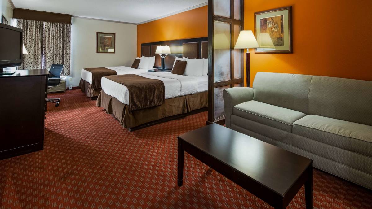 Best Western Plus Windsor Inn