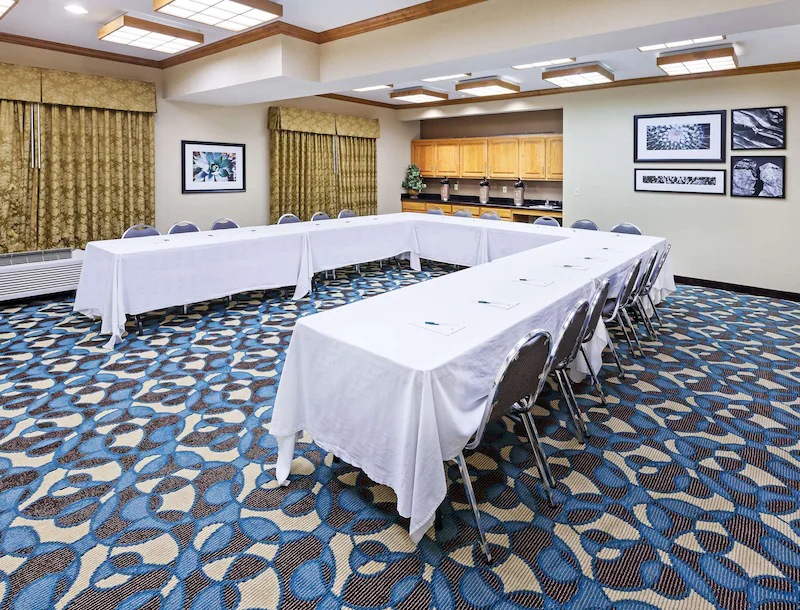 Country Inn & Suites Lubbock