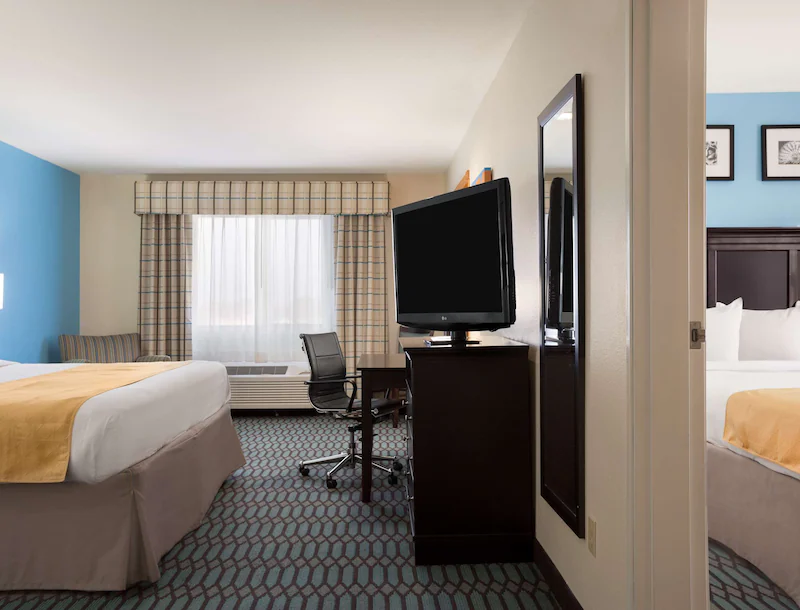 Country Inn & Suites Lubbock